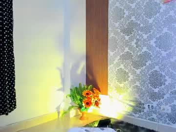 Kelly__Thomson Chaturbate stream image from November 19, 2025