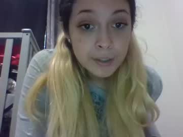Reddwaxx Chaturbate stream image from November 19, 2025