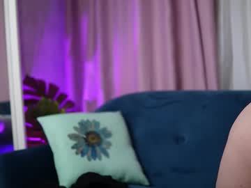 Roseroza Chaturbate stream image from November 19, 2025