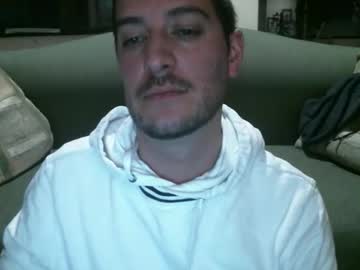 Arielsinho Chaturbate stream image from November 19, 2025