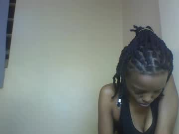 Miami_Muffin Chaturbate stream image from November 19, 2025
