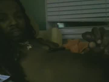 Mikelew40402 Chaturbate stream image from November 20, 2025