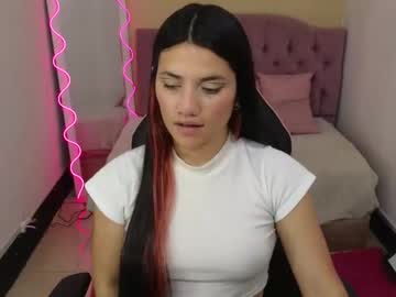 Chiara_Tay Chaturbate stream image from November 20, 2025