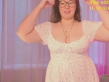 Cute_Darina Chaturbate stream image from November 20, 2025