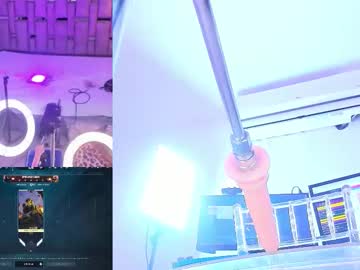 Ninacapelli Chaturbate stream image from November 20, 2025