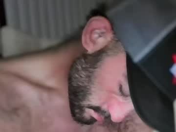 Hungbistud916 Chaturbate stream image from November 20, 2025