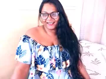 Indiandelia Chaturbate stream image from November 20, 2025