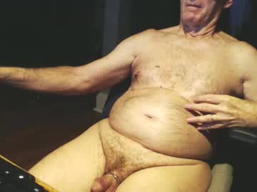 Kctraveler Chaturbate stream image from November 20, 2025