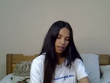 Pinahotty Chaturbate stream image from November 20, 2025