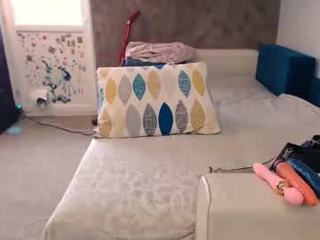Alesyadollblonde Chaturbate stream image from November 20, 2025