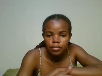 Sassybrown26 Chaturbate stream image from November 20, 2025