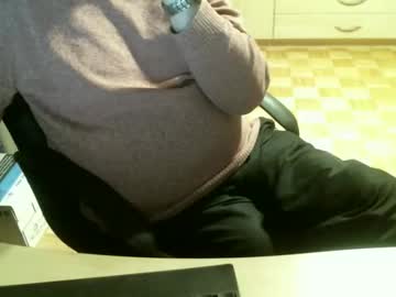 Leo2702 Chaturbate stream image from November 20, 2025