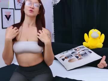 Saara_Brown Chaturbate stream image from November 20, 2025