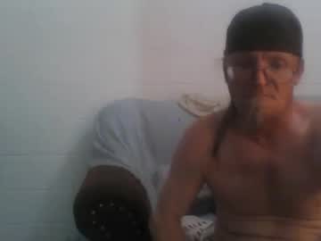 Unclemuff Chaturbate stream image from November 20, 2025