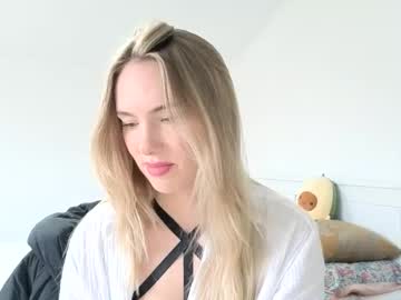 Ivyyy1995 Chaturbate stream image from November 20, 2025