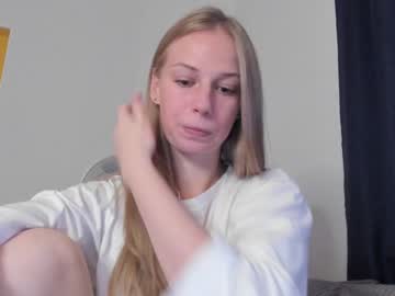 Magic_Couple13 Chaturbate stream image from November 20, 2025