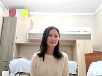 Petronilayoshimori Chaturbate stream image from November 20, 2025