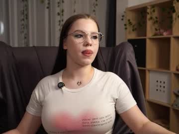 Annarebik Chaturbate stream image from November 20, 2025