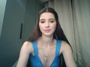 Meralynn Chaturbate stream image from November 20, 2025