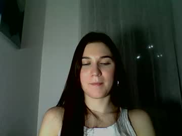 Katie_Foxi Chaturbate stream image from November 20, 2025