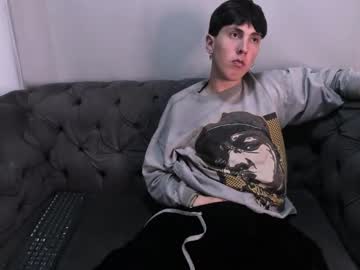 Milanstone Chaturbate stream image from November 20, 2025