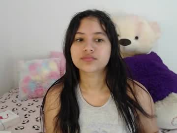 Emmamonnet Chaturbate stream image from November 20, 2025