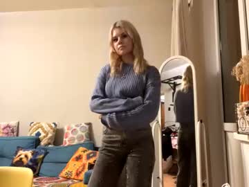 Mapleduonola Chaturbate stream image from November 20, 2025