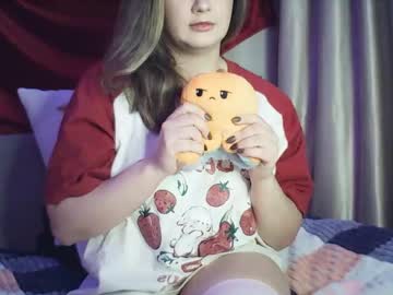 Moodiemira Chaturbate stream image from November 20, 2025