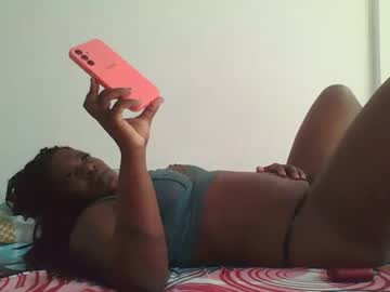 Isabella_Crown Chaturbate stream image from November 20, 2025