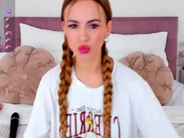 Lullyfox Chaturbate stream image from November 20, 2025