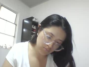 Sweetyypeach Chaturbate stream image from November 20, 2025