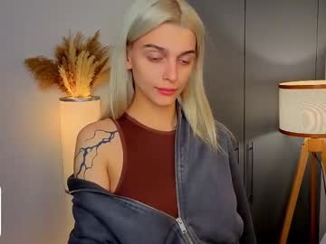 Buffycabler Chaturbate stream image from November 20, 2025