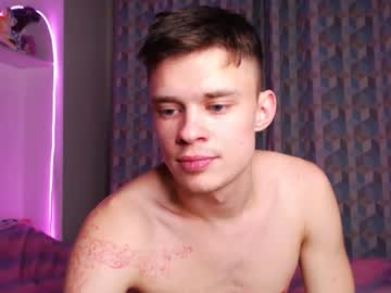 Dreamyadam Chaturbate stream image from November 20, 2025