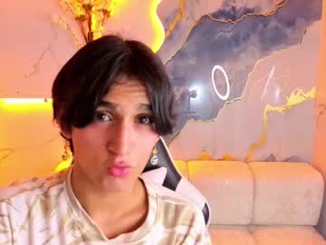 Zoe_Tp Chaturbate stream image from November 20, 2025