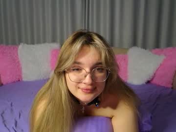 Vivyboo111 Chaturbate stream image from November 20, 2025