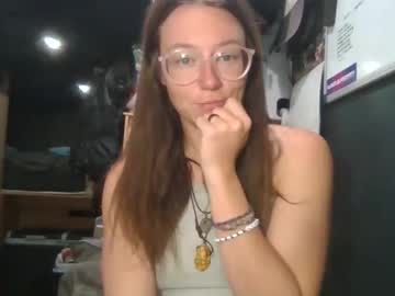 D3sert_Moon Chaturbate stream image from November 21, 2025