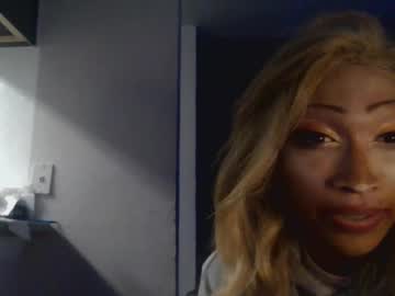 Zya_Zoo Chaturbate stream image from November 21, 2025