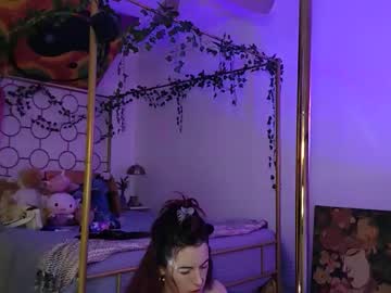 Prettibritti Chaturbate stream image from November 21, 2025