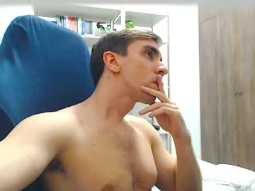 Gatosarado23 Chaturbate stream image from November 21, 2025