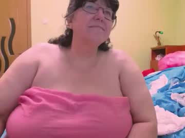 Hugetitsxxx Chaturbate stream image from November 21, 2025