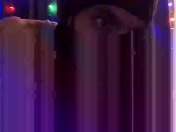 Kyliekween Chaturbate stream image from November 21, 2025
