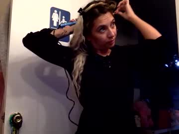 Chicagobabe312 Chaturbate stream image from November 21, 2025