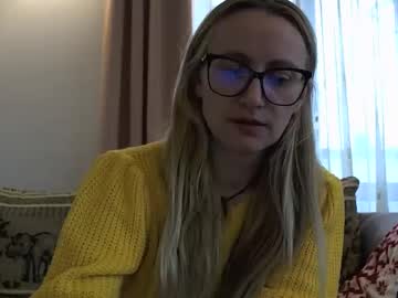 Melly_Rosey Chaturbate stream image from November 21, 2025