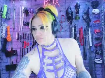 Pandoranez Chaturbate stream image from November 21, 2025