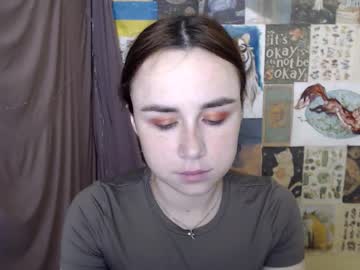 Veryveryvery_Shy Chaturbate stream image from November 21, 2025