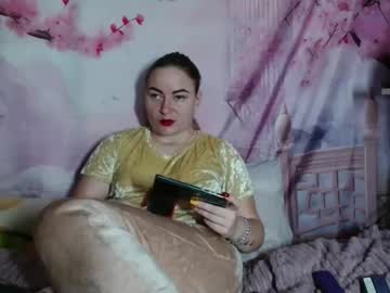 Elena_Maeer Chaturbate stream image from November 21, 2025