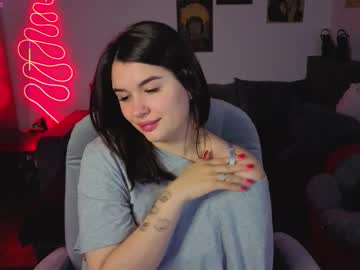 Kira_Kick Chaturbate stream image from November 21, 2025