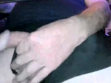 Legmantoo Chaturbate stream image from November 21, 2025