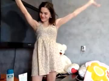 Torikriener Chaturbate stream image from November 21, 2025