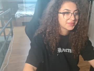 Chanelis069 Chaturbate stream image from November 21, 2025